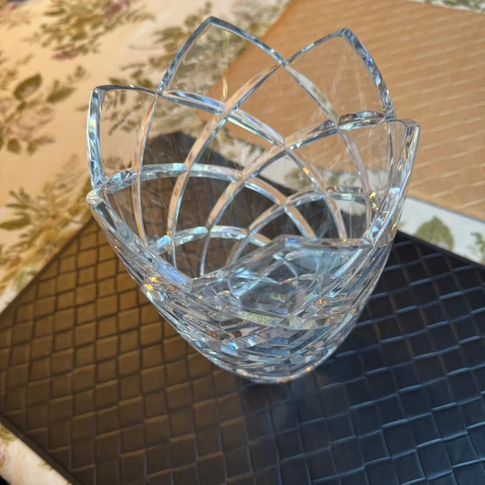 Mikasa Lead Crystal Crescendo Vase 10